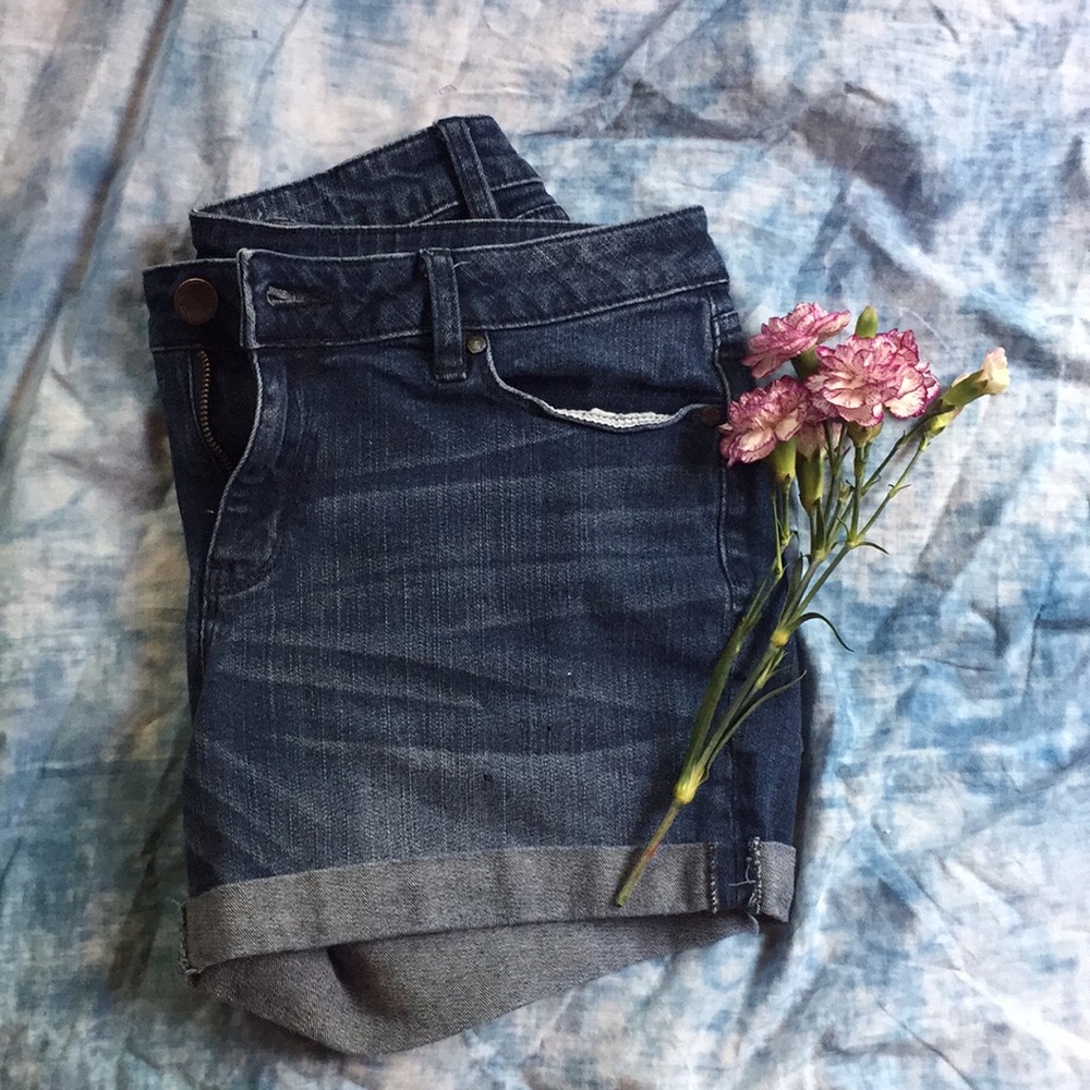 a.n.a. Shorts